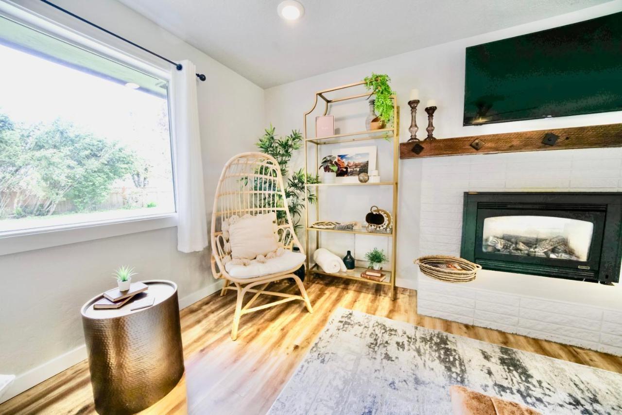 Modern Boho Retreat Villa Corvallis Exterior photo